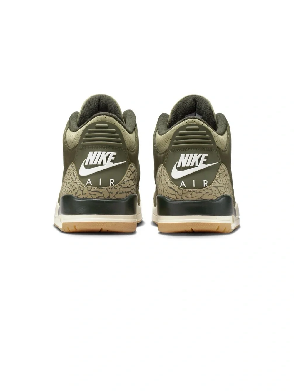 New authentic mens Jordan Nike retro 3 army green size 10.5 shoes kicks sneakers